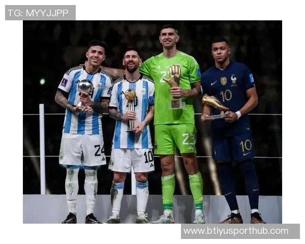 马祖拉称赞怀特的卓越能力在于精准解读对手防守并迅速调整战术 马祖拉称赞怀特的卓越能力在于精准解读对手防守并迅速调整战术