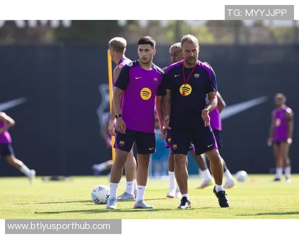 弗里克谈执教梅西的可能性拉什福德因发烧缺席训练两天