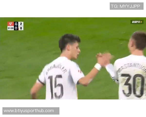 最佳拍档居莱尔与姆巴佩连线助攻创佳绩展现默契配合