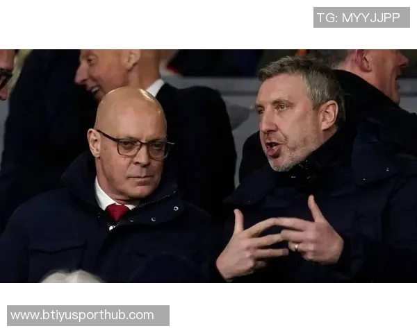 记者评论拉爵对阿莫林的三年承诺荒谬昨年九月无人支持滕帅下课